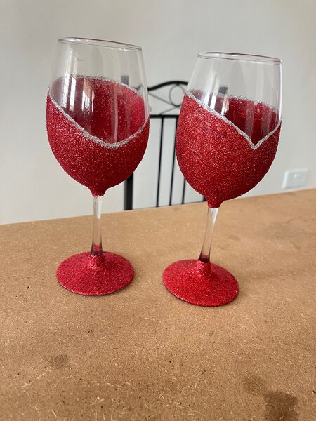 Customized wine glasses