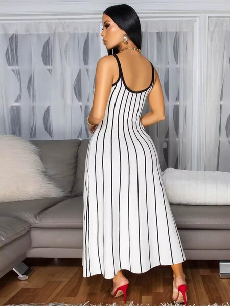 Robe longue élégante à rayures