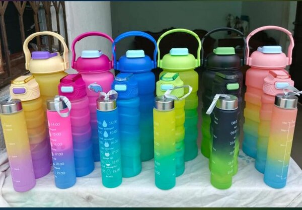 Bouteille d'eau graduée 1L