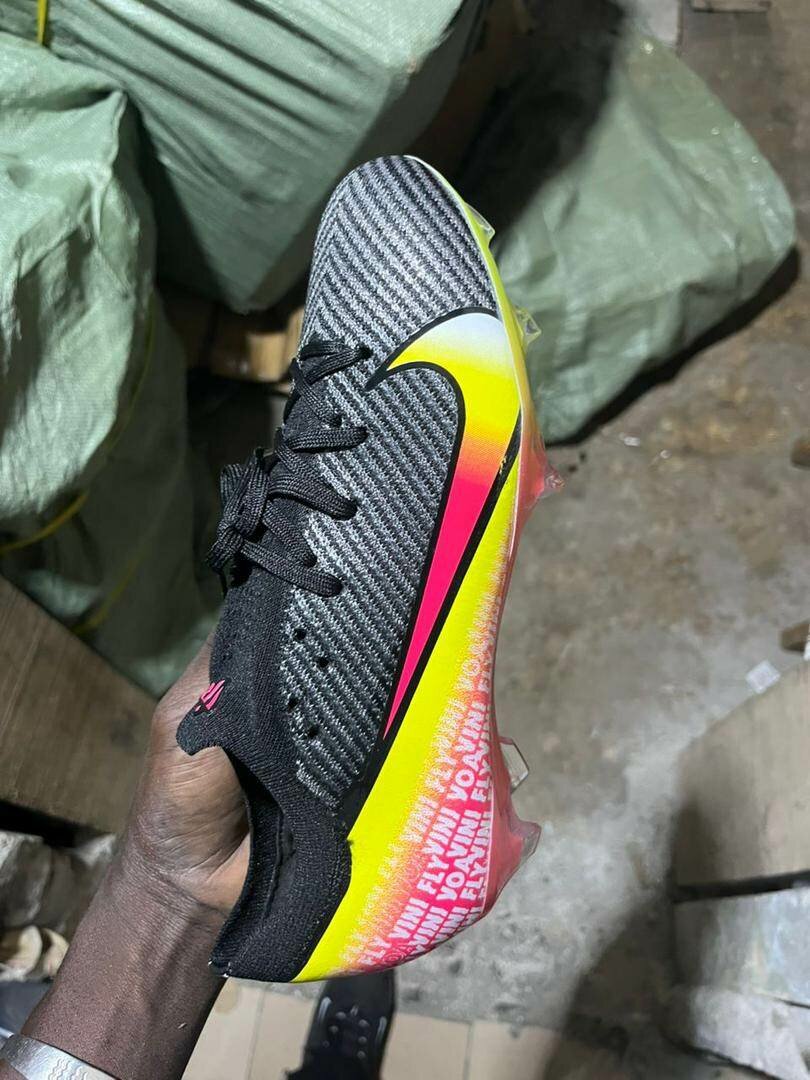 NIKE MERCURIALE stylé