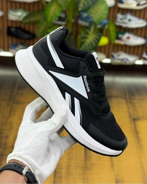 Baskets Reebok noires