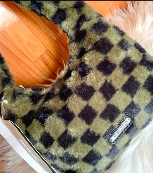 LikeDreams Fluffy Fur Bag