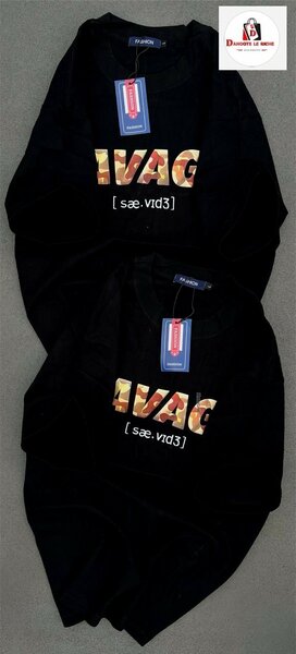 T-shirt noir imprimé unisexe