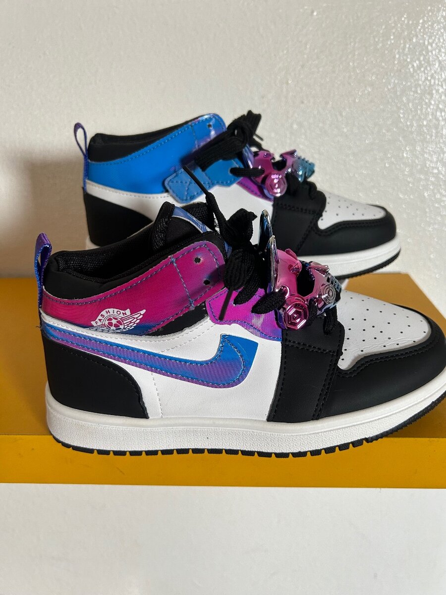 Chaussures montantes de p29  à p37