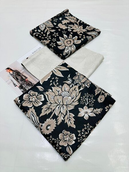 Women's stylish long suit set three pieces digital printed E