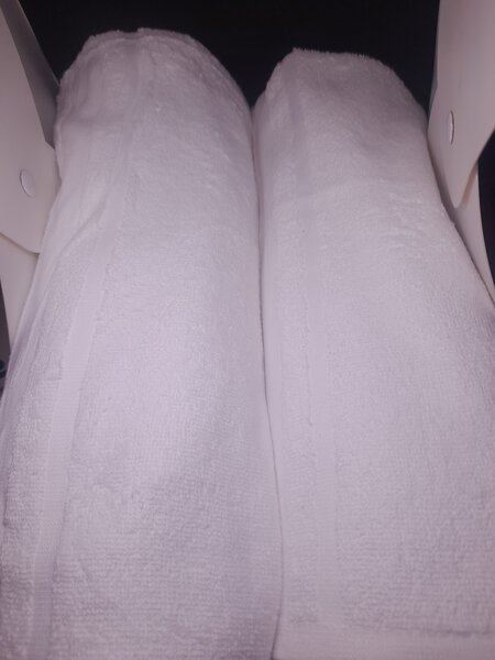 1 très grande serviette