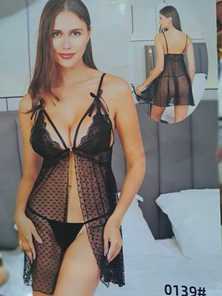 Nuisette en dentelle noire sexy