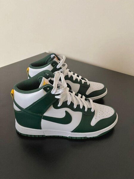 Nike sb dunk ( high)