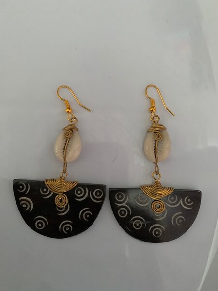 Imprint brass cowrie earrings