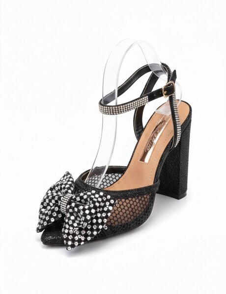 Sandales à talons ornées