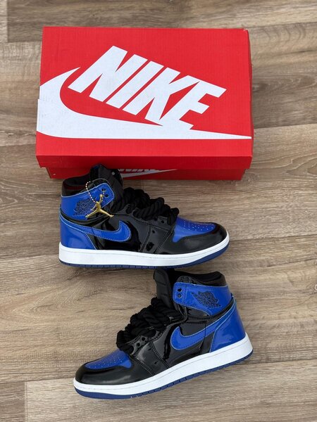 Nike Air Jordan Sneakers