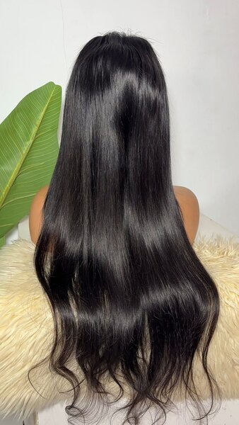 Perruque Frontale en Dentelle