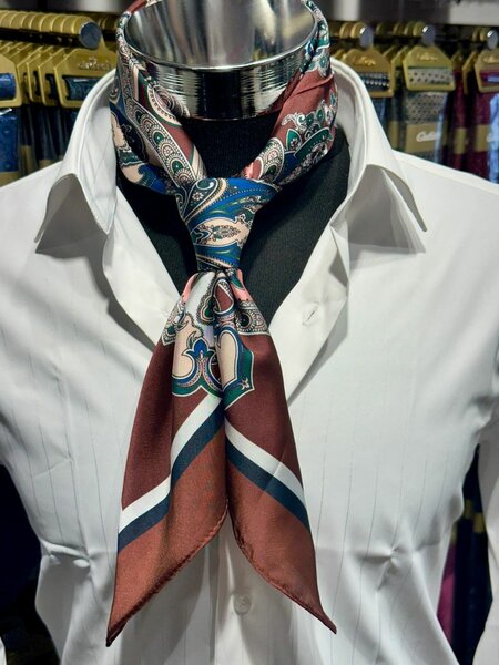 Élégant foulard