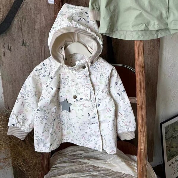 Ветровка для девочек