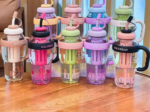 Bouteille infuseur colorée 1L