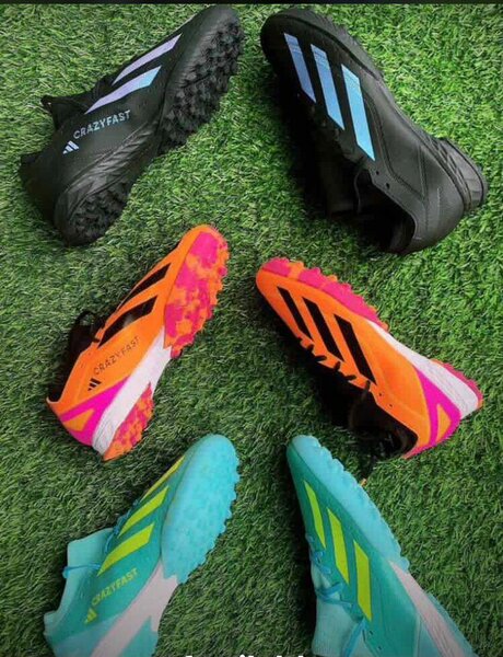 Gym / turf boots