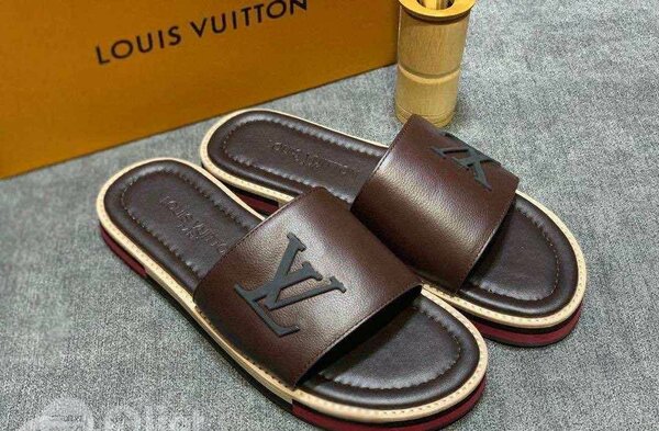 Louis Vuitton Slippers