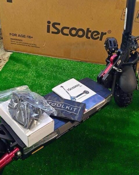 Trottinette Électrique iScooter