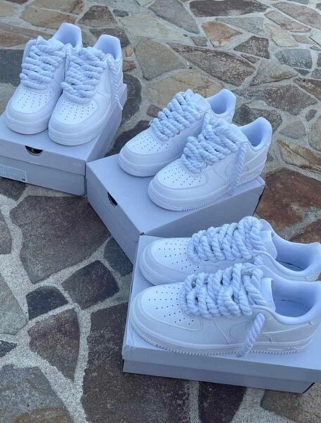 NIKE AIRFORCE ALL WHITE BIG LACE