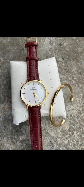 Montre élégante avec bracelet
