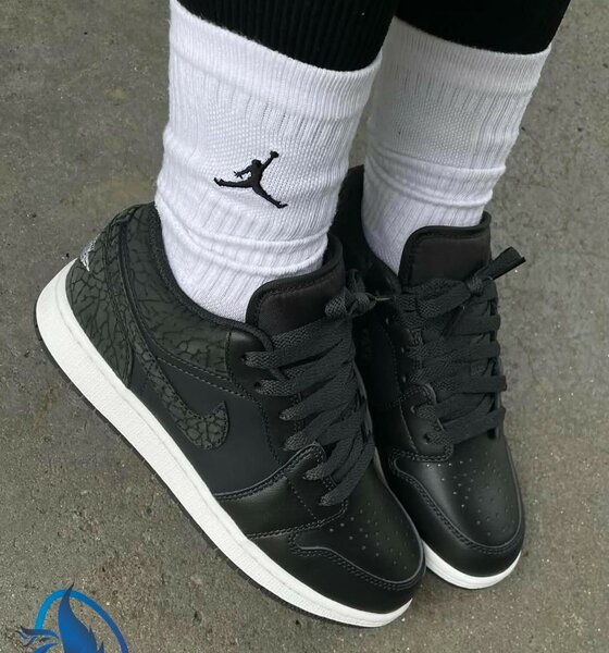 AIR JORDAN 1
