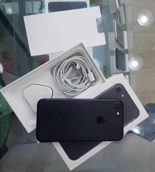 iPhone 7 Noir 32GB