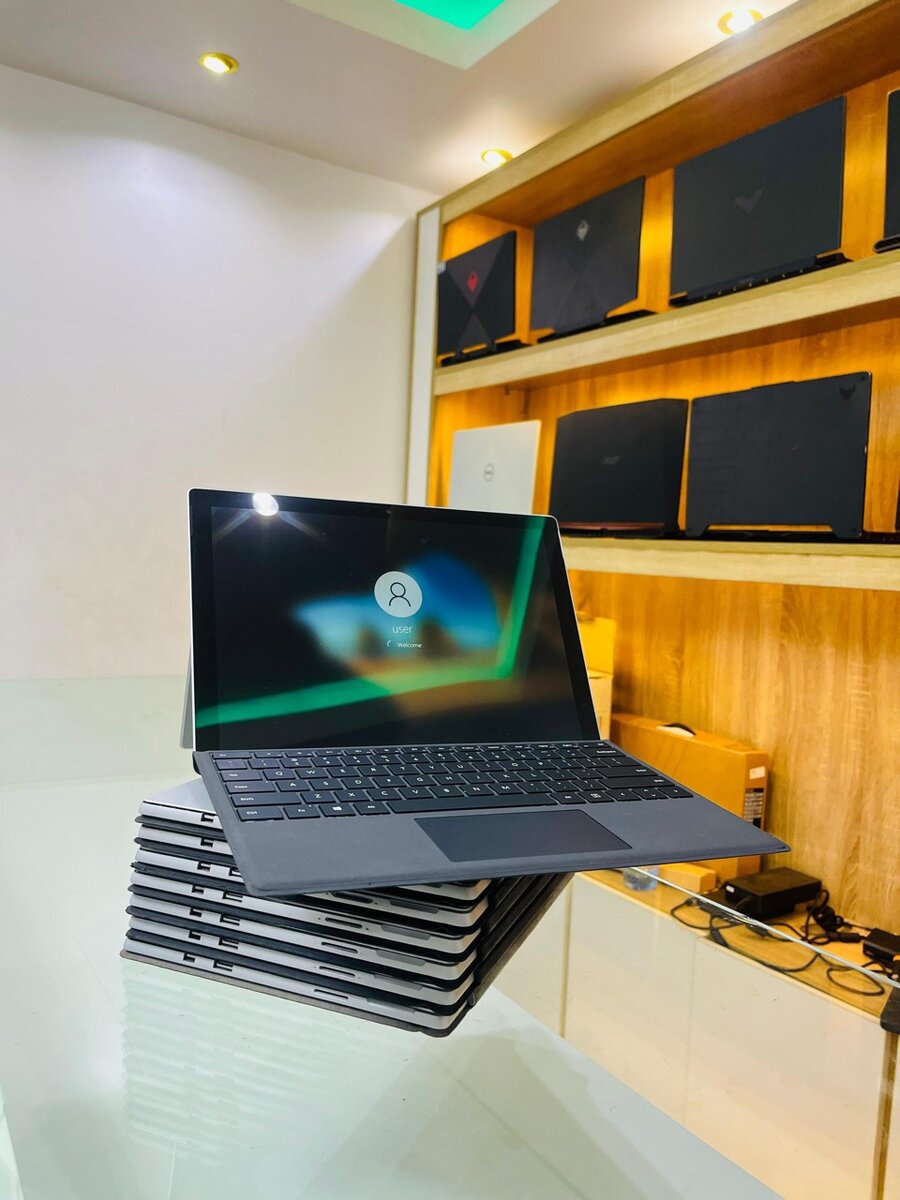 MICROSOFT SURFACE PRO