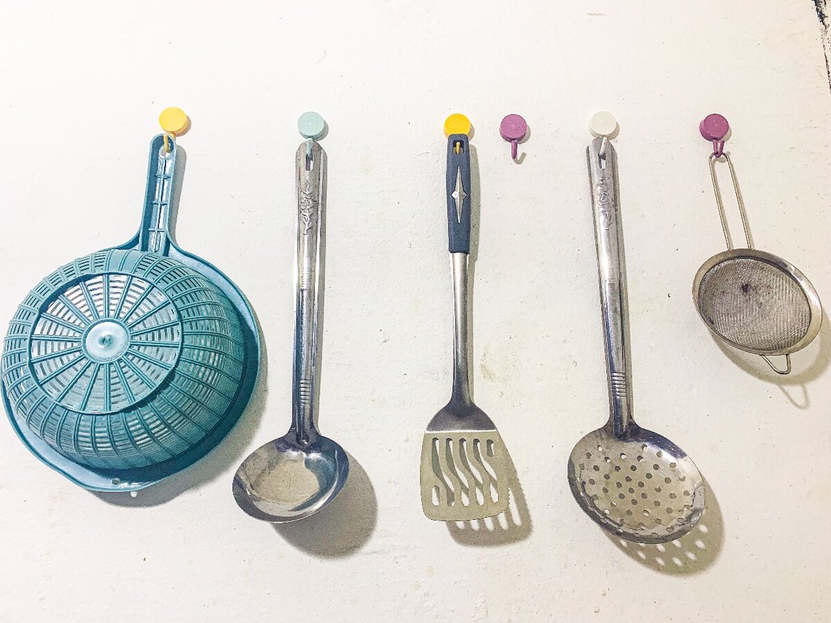 CROCHET MURAL ADHÉSIF