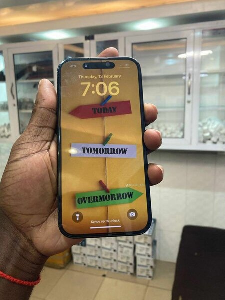 iPhone 14 Pro Max Physical sim unlocked