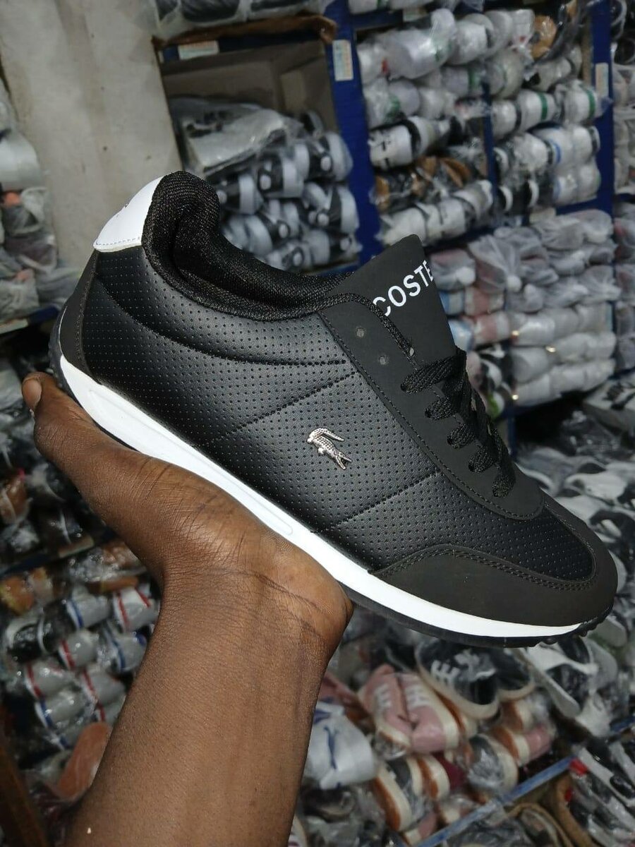 Baskets noires élégantes homme