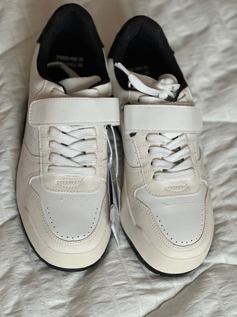 Кеды от BERSHKA