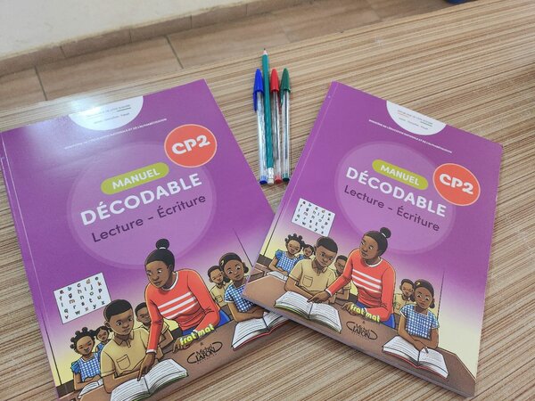 Nouveau livre DECODABLE CP2