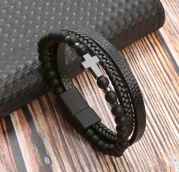 Bracelet en cuir croix noir