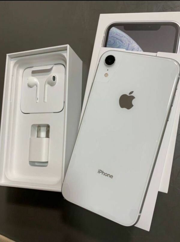 IPHONE XR 64GB