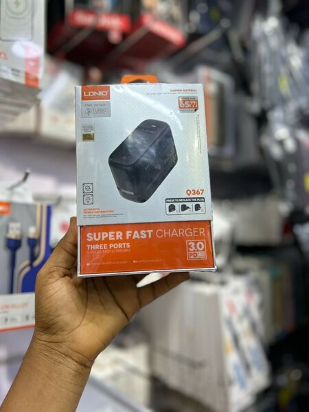LONIO SUPER FAST CHARGER THREE PORT 65W