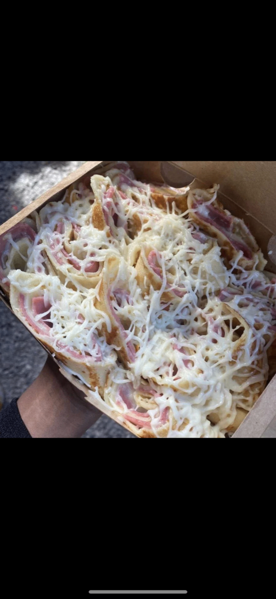 CRÊPES AUX JAMBONS & FROMAGES