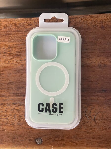 Coque MagSafe iPhone 14 Pro