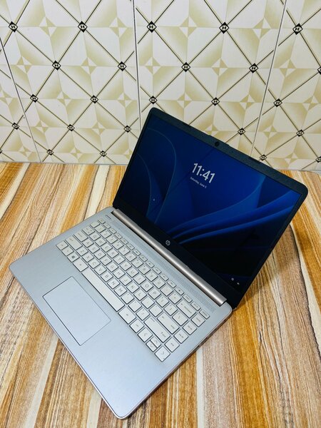 *HP LAPTOP 14* Home used hp l