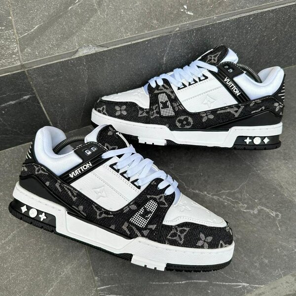 Louis Vuitton Sneakers