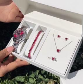 Комплект с наручными часами для женщин в красном цвете