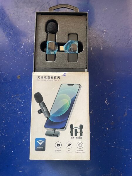 Wireless microphone for video