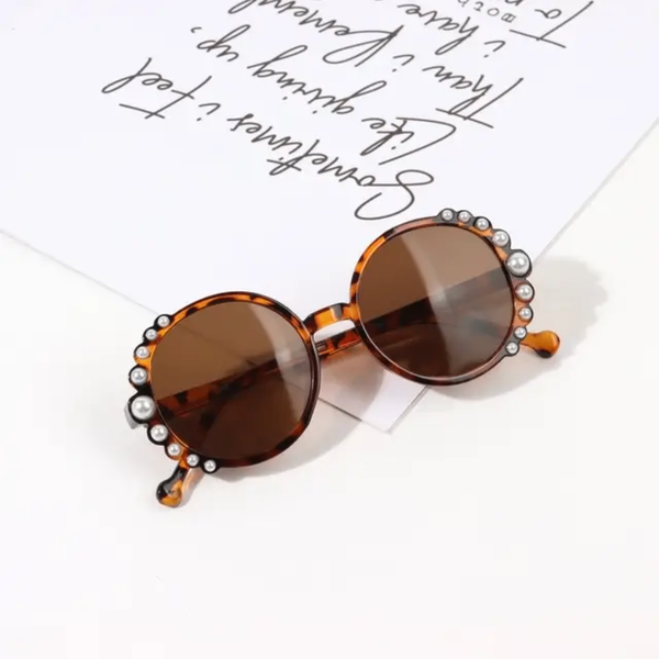 Lunettes de soleil perlées