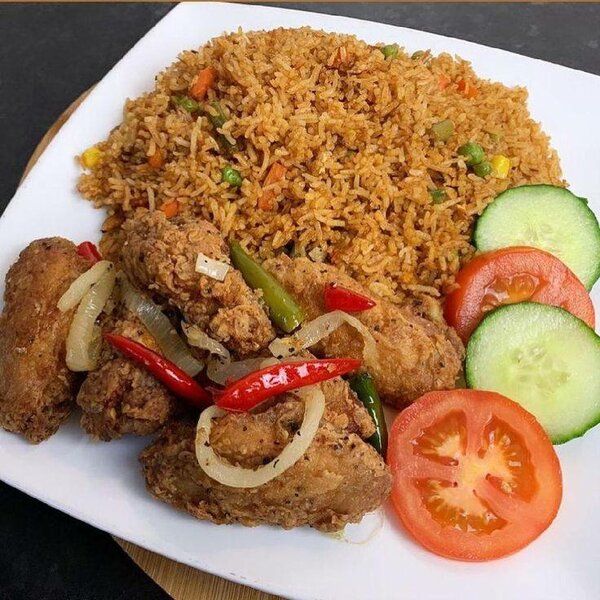 Délicieux Riz Frit et Poulet