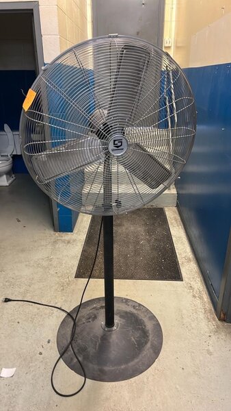 Standing fan