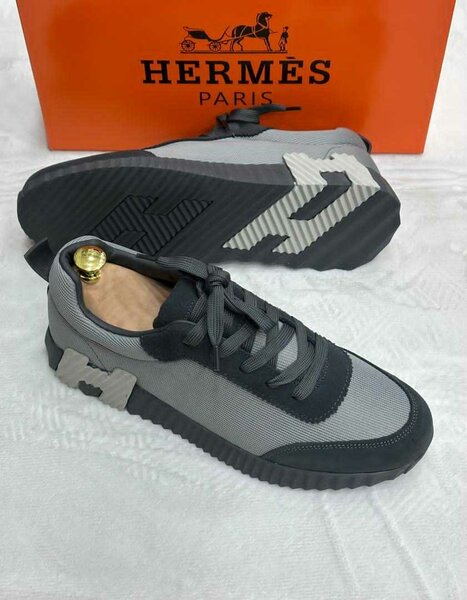 Baskets Hermès élégantes