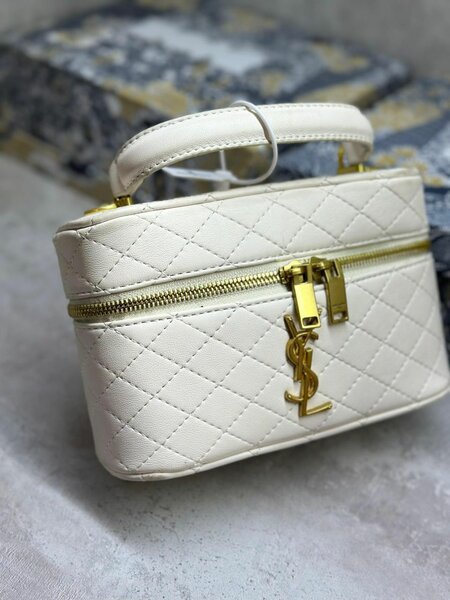 YSL.   Распродажа