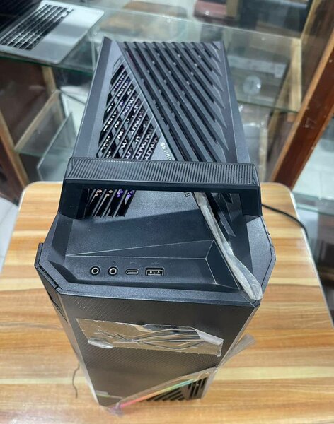 UC Gamers Asus Rog Strix G15CF Core i5 12th