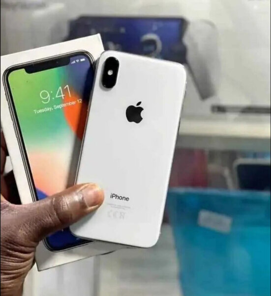 iPhone X 64GB Argent