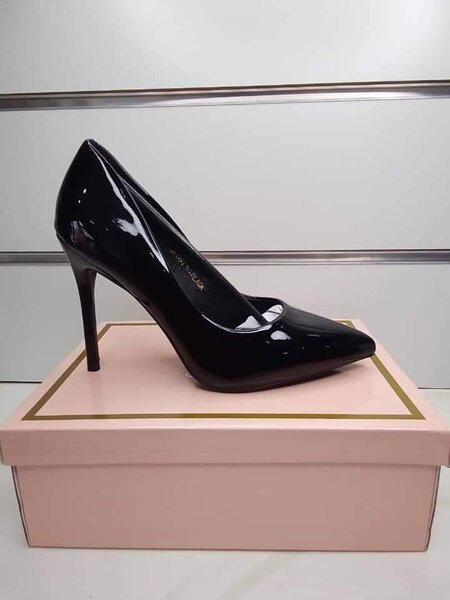 Escarpins vernis élégants