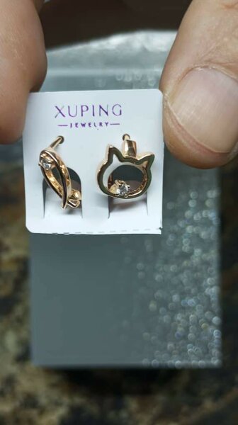 Стильные серьги высокого качества